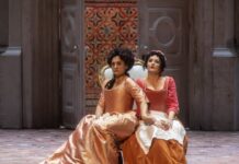 Carlo Felice: folla e applausi a scena aperta per la prima di Le nozze di Figaro