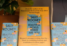 Regno Unito: 160 intellettuali difendono Sally Rooney, libri tolti dalla vendita