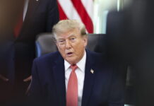 Trump nello Studio Ovale: i presidenti perdono sempre le elezioni di midterm