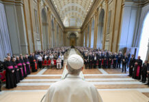 Papa Leone XIV riceve il Dicastero delle Cause dei Santi, prima udienza dopo il ricovero
