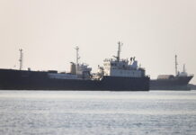 Stretto di Hormuz: Usa sospendono raid su missili e droni iraniani prima delle elezioni