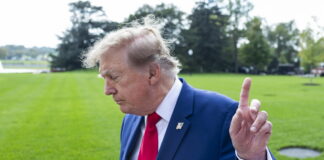Usa, Trump sospende sanzioni e dazi del ‘Lindsey Graham Act’ sull’export russo