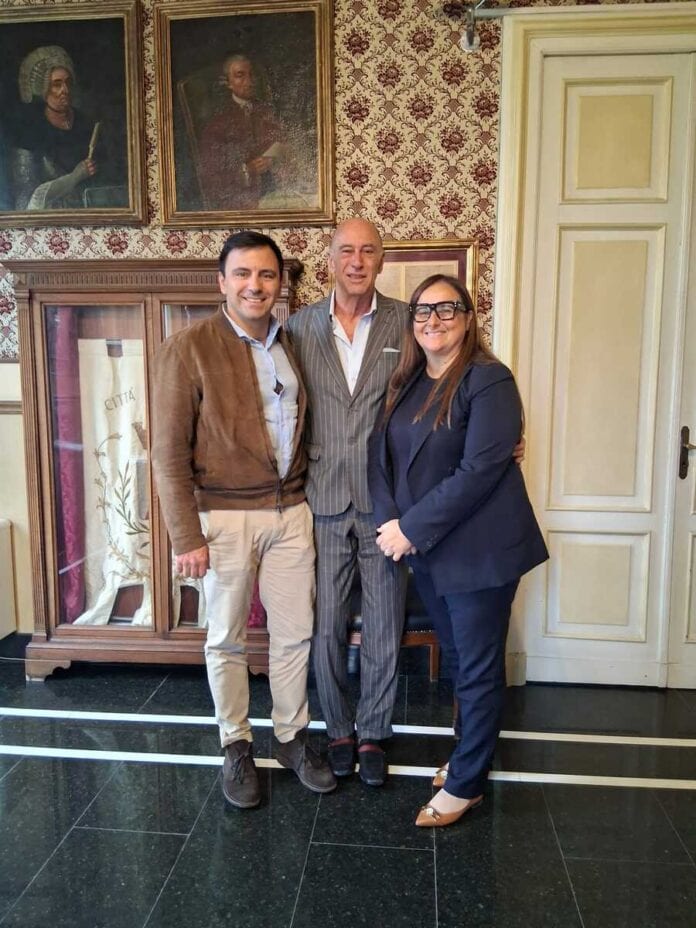 Il_sindaco_di_Alassio_Marco_Melgrati_con_il_sindaco_di_Bordighera_Marzia_Baldassarre_e_il_consiglier.jpeg