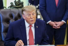 Usa, sondaggio American Research Group: il 67% boccia Trump, il 29% lo approva