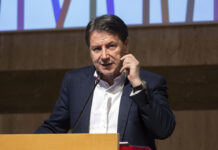 Conte chiede più candidati alle primarie, non un duello rusticano