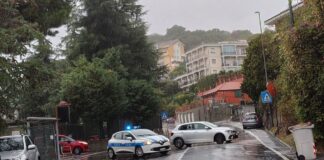 Albissola-Savona: via Genova chiusa per smottamento, divieto pedoni a Piazza del Popolo