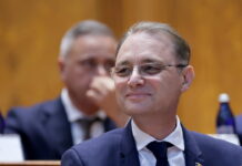 Romania, il parlamento approva il governo pro-Ue di Luca Niculescu con 280 voti