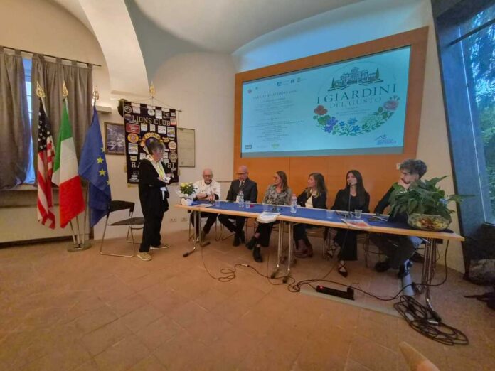 giardini_del_gusto_lions__tavolo_Relatori.jpg