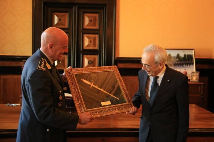 il-presidente-della-corte-costituzionale-giovanni-amoroso-in-visita-a-bergamo-842981.jpg