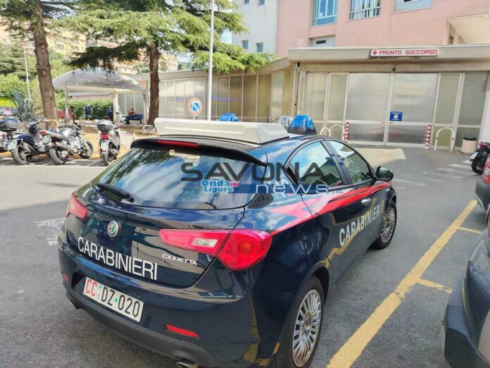 img-6a4b63d0177fc-ospedale_san_paolo_auto_carabinieri_1.jpeg