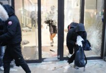 Milano, psicologo: vetrine rotte e furti confermano la fragilità dei giovani