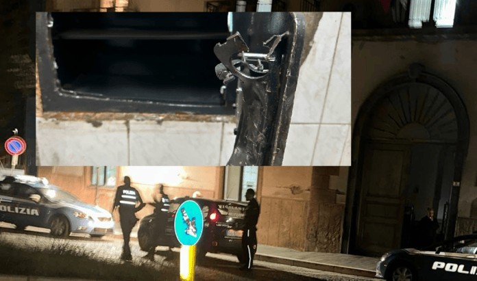 ladri-furto-comune-castel-volturno-polizia.png