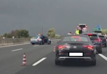 Caserta, protesta: Polizia blocca auto e A1 chiusa da Caserta Sud a Caianello