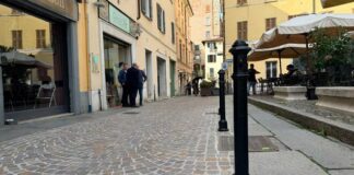 Brescia: posata la pavimentazione in porfido in via Musei e vicolo Sant’Agostino