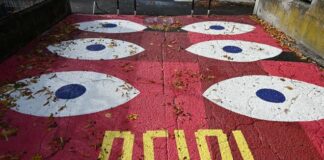 Brescia, Villaggio Violino: una Strada in Gioco colorata davanti alla primaria Montale
