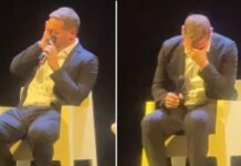 Roma, Francesco Totti scoppia in lacrime al Brancaccio: Pagherei oro per papà Enzo