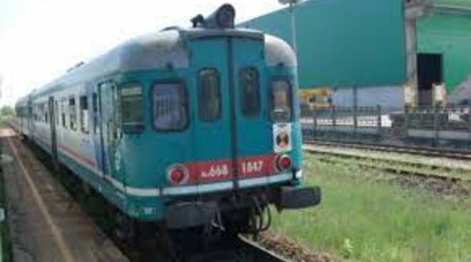 treno-brescia-parma-570567.660x368.jpg